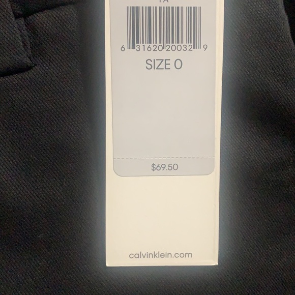 BRAND NEW Calvin Klein black shorts. - Picture 3 of 4